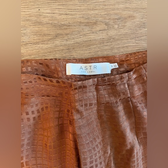 NWT ASTR Sayla Wide Leg Pant - Size M/ Caramel - Picture 3 of 8
